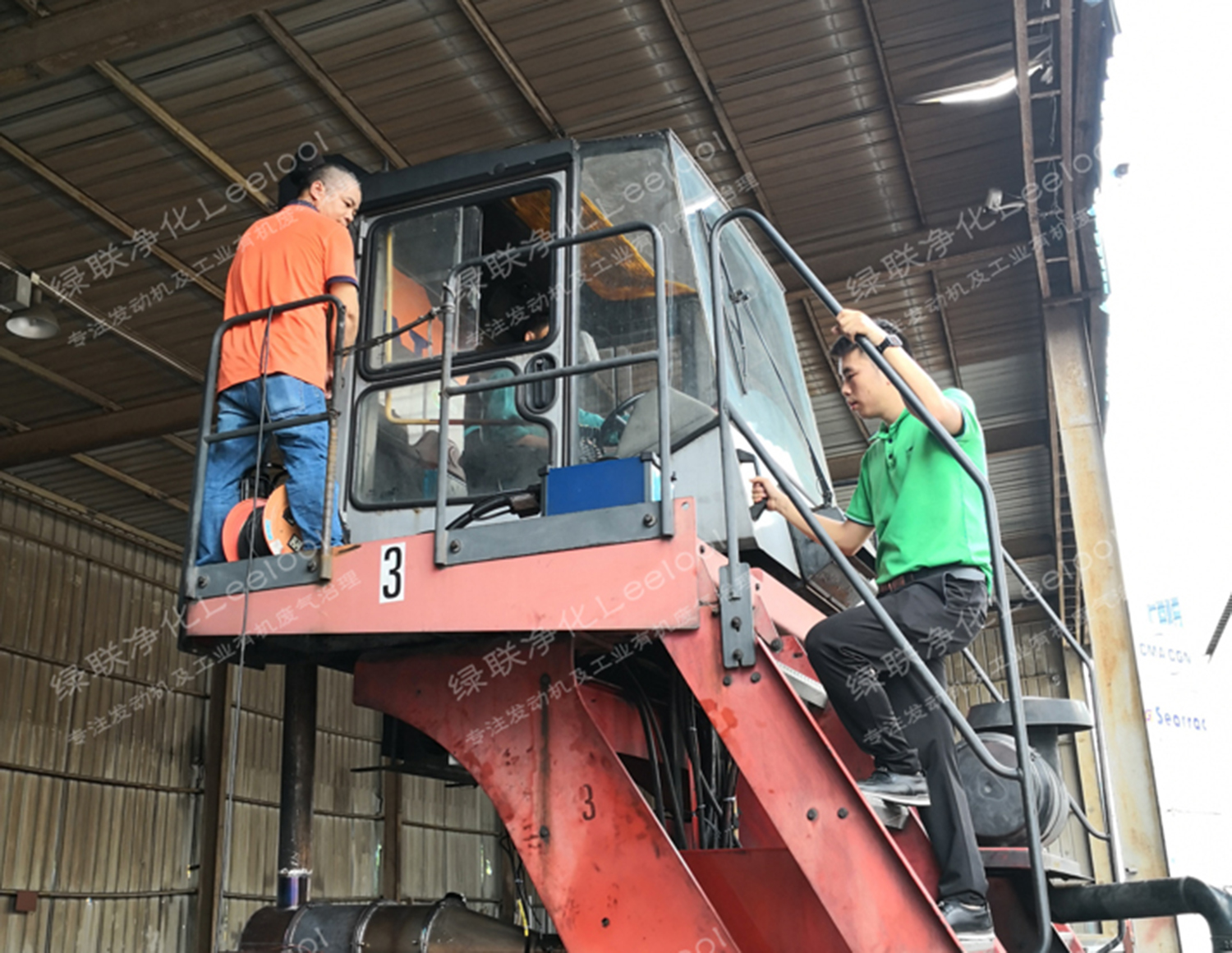 叉車尾氣黑煙凈化器 承諾達到環保標準