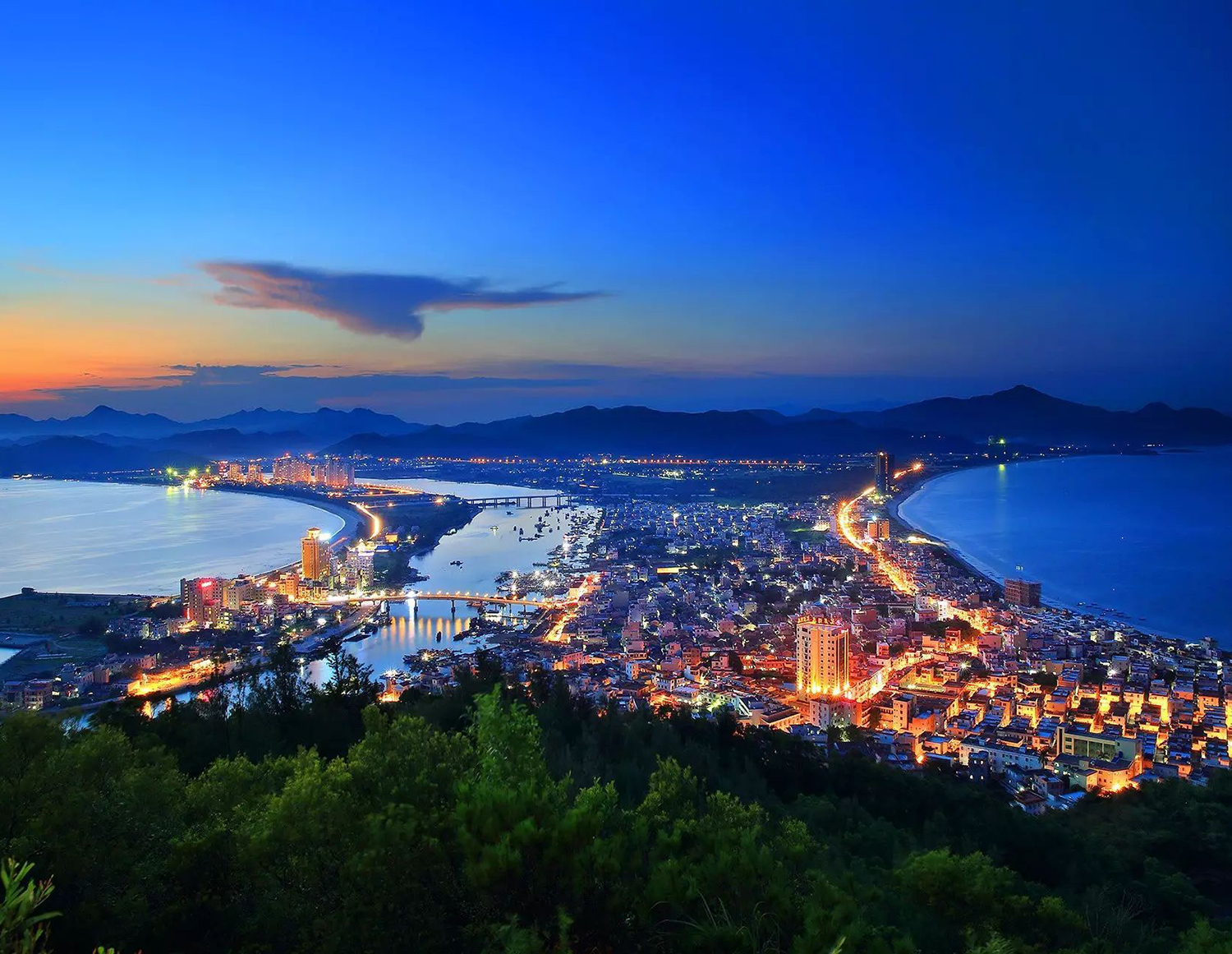 雙月灣全景 雙月灣全景